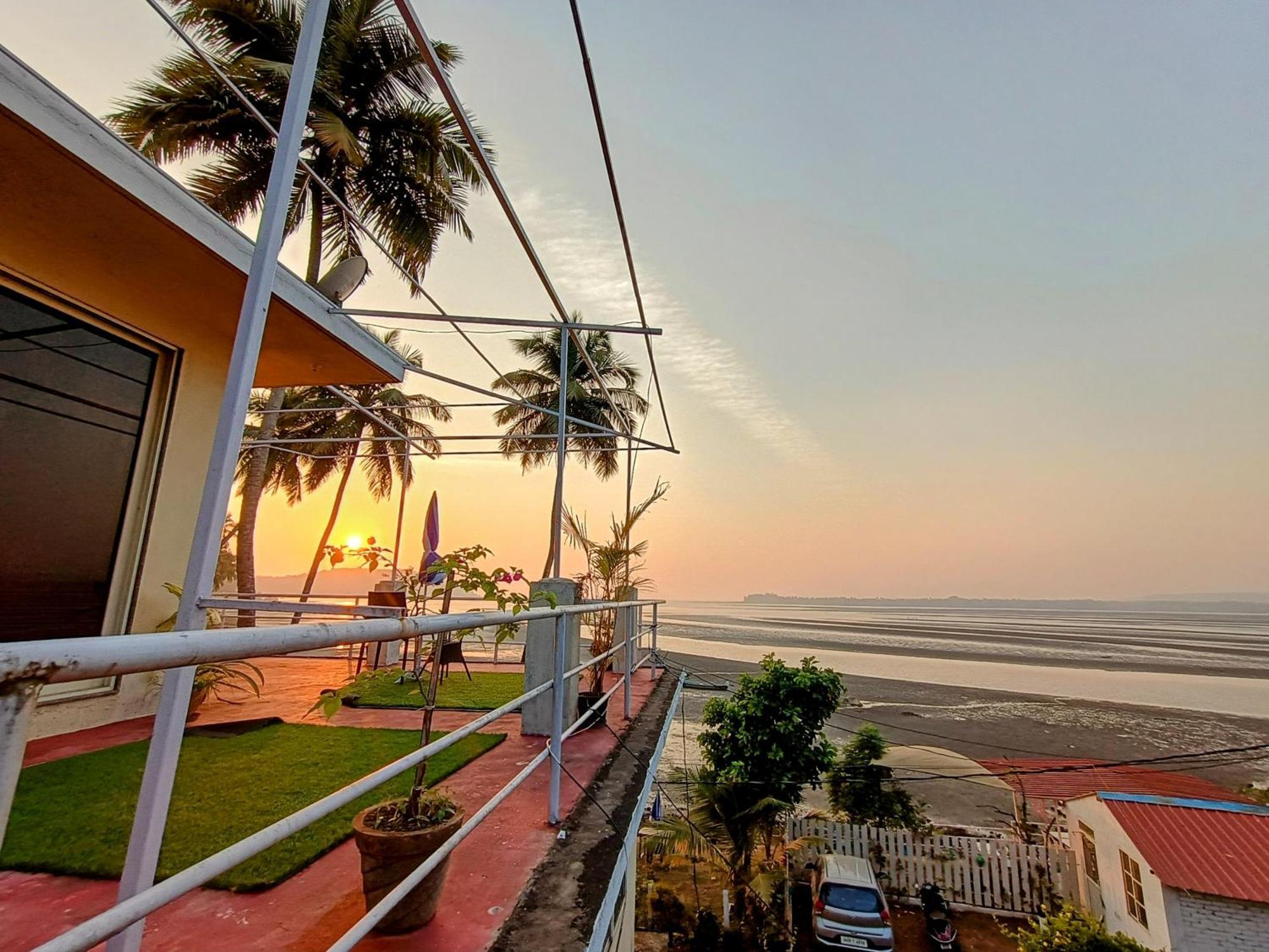 Gs Home On The Bay - Super Sea View Glass Studio Apartment วากาตอร์ ภายนอก รูปภาพ
